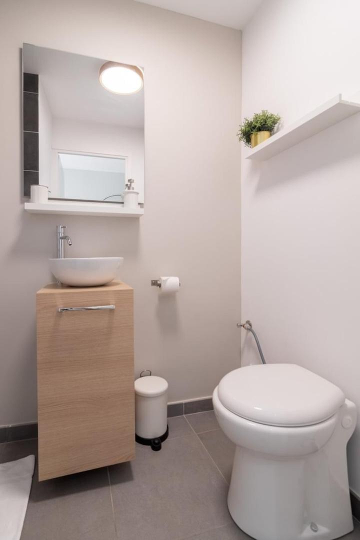Hypercentre -Apartment In Pedestrian Zone Лил Екстериор снимка
